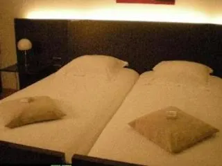 Corbie Aparthotel Lommel 3*,